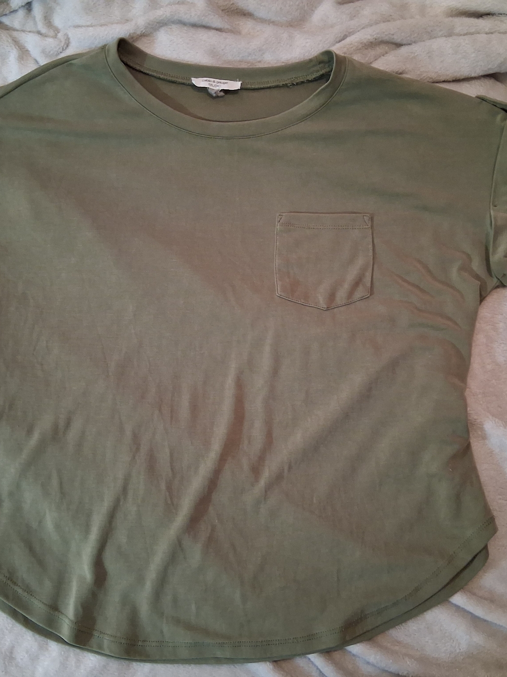 Cable & Gauge Cap Sleeve Pocket Tshirt Size Medium